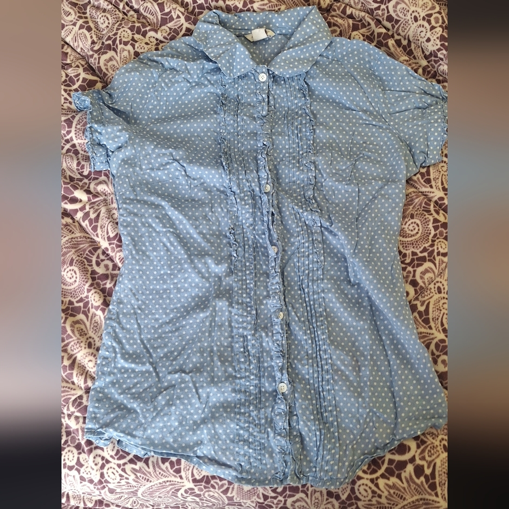 American Eagle button up top
